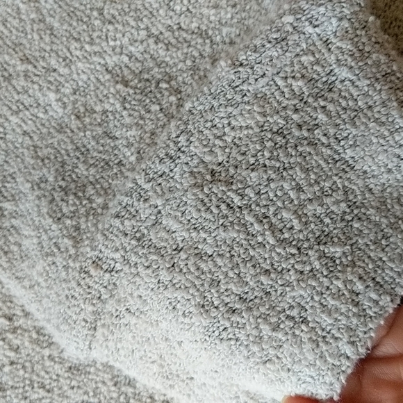 Sweater - Picture 3 of 4